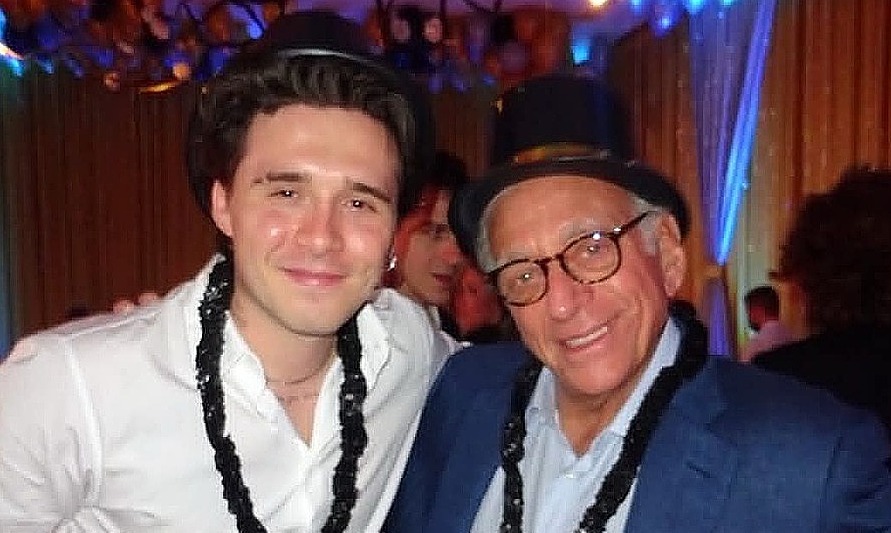 Brooklyn Beckham chúc sinh nhật bố vợ giữa tin đồn bất hòa gia đình - hình ảnh - appok9.vip