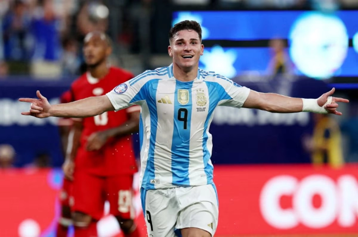 Julian Alvarez Mở Đường Tới Barca: Cơ Hội Vàng Cho Fan Cá Cược Thể Thao Uy Tín - hình ảnh - appok9.vip