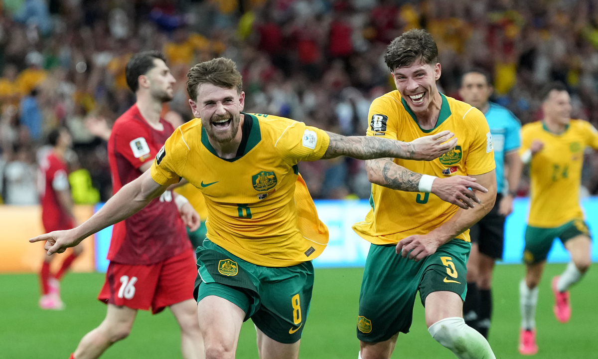 Australia thắng trận ra quân World Cup sau 20 năm - hình ảnh - appok9.vip