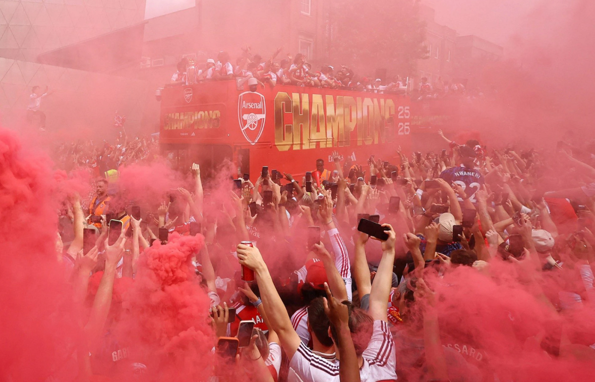 Hơn 1,5 triệu người đổ ra đường ăn mừng chức vô địch Ngoại hạng Anh của Arsenal - hình ảnh - appok9.vip Hơn 1,5 triệu người đổ ra đường ăn mừng chức vô địch Ngoại hạng Anh của Arsenal - hình ảnh - appok9.vip