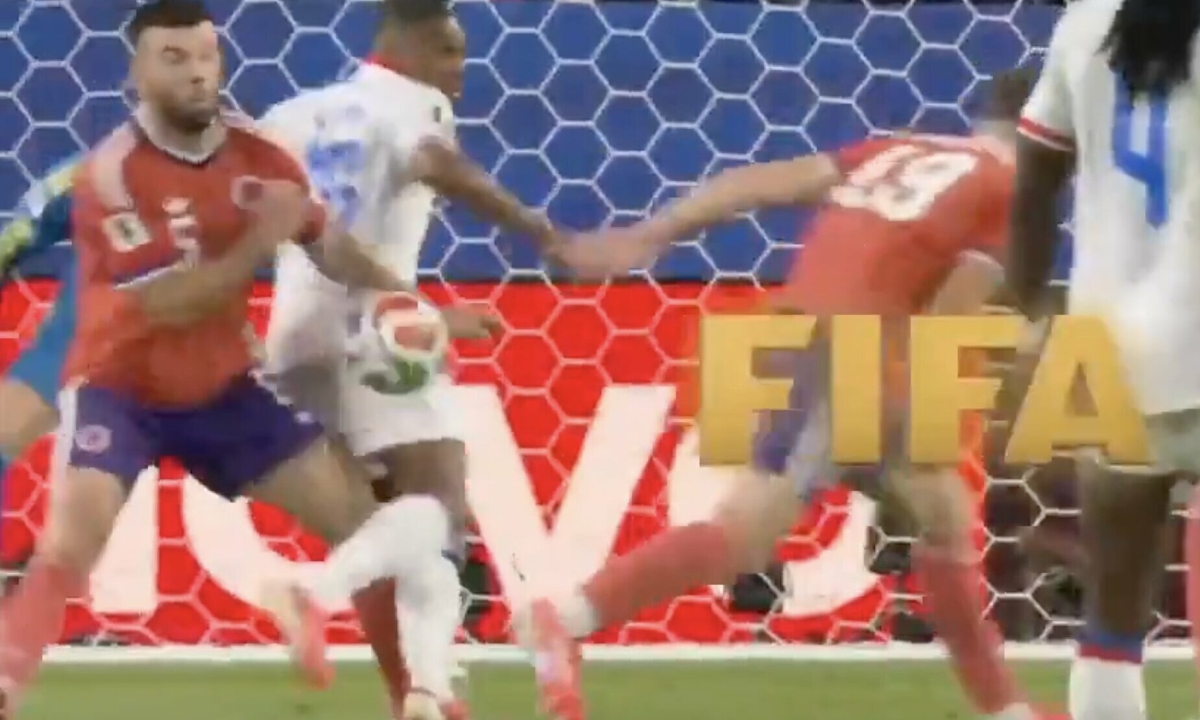 VAR gây tranh cãi trong trận Scotland thắng Haiti tại World Cup 2026 - hình ảnh - appok9.vip