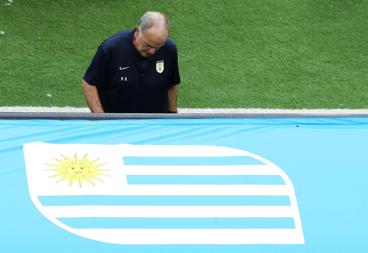 Vì sao HLV của Uruguay cúi mặt không chịu chụp ảnh World Cup 2026?: góc nhìn mới cho người chơi Việt - hình ảnh - appok9.vip