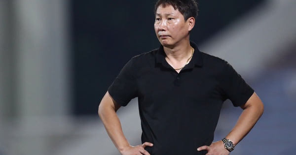 HLV Kim Sang-sik đối mặt thử thách lớn tại Asian Cup 2027 sau thành công AFF Cup - hình ảnh - appok9.vip