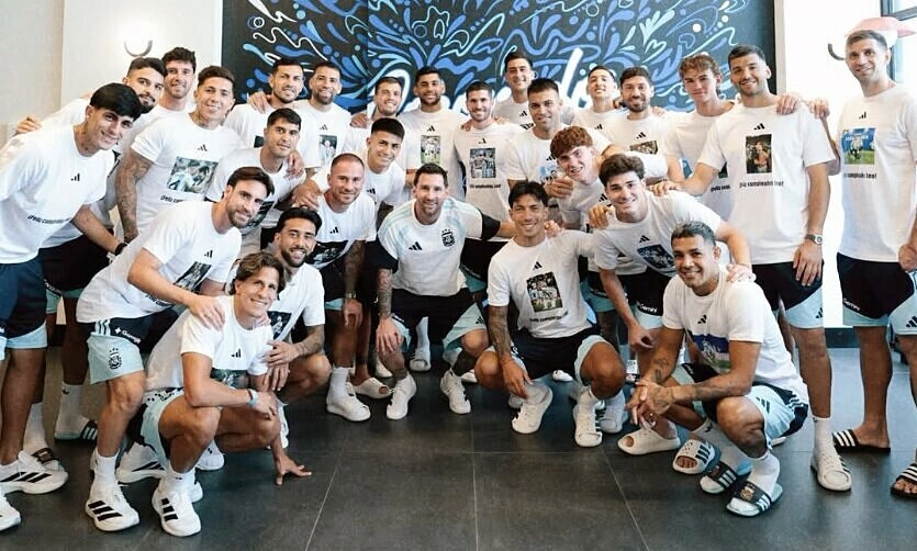 Đồng đội gây bất ngờ trong ngày sinh nhật Messi - hình ảnh - appok9.vip