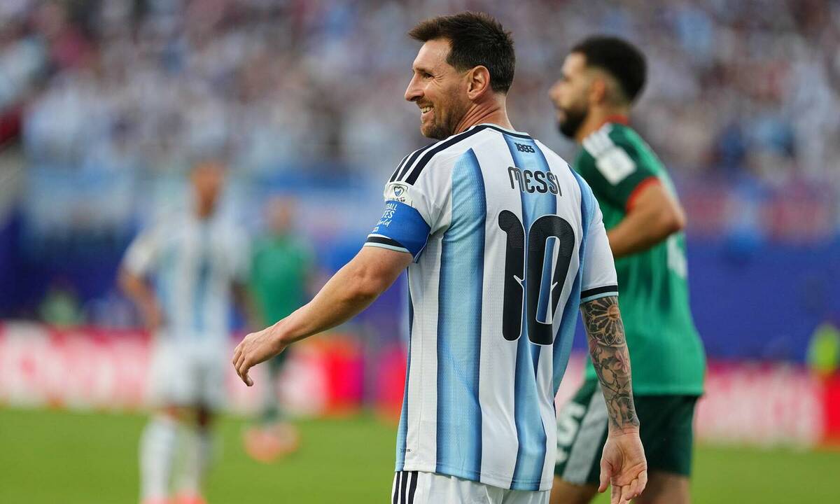 Chiến thuật đi bộ thông minh của Messi và cách OK9 cược bóng đá mang lại trải nghiệm xem trận đỉnh cao - hình ảnh - appok9.vip