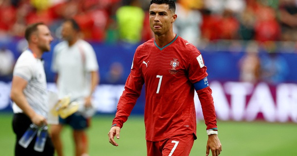 Bị gọi là ‘lời nguyền’ của đội tuyển Bồ Đào Nha, Ronaldo nói gì? - hình ảnh - appok9.vip