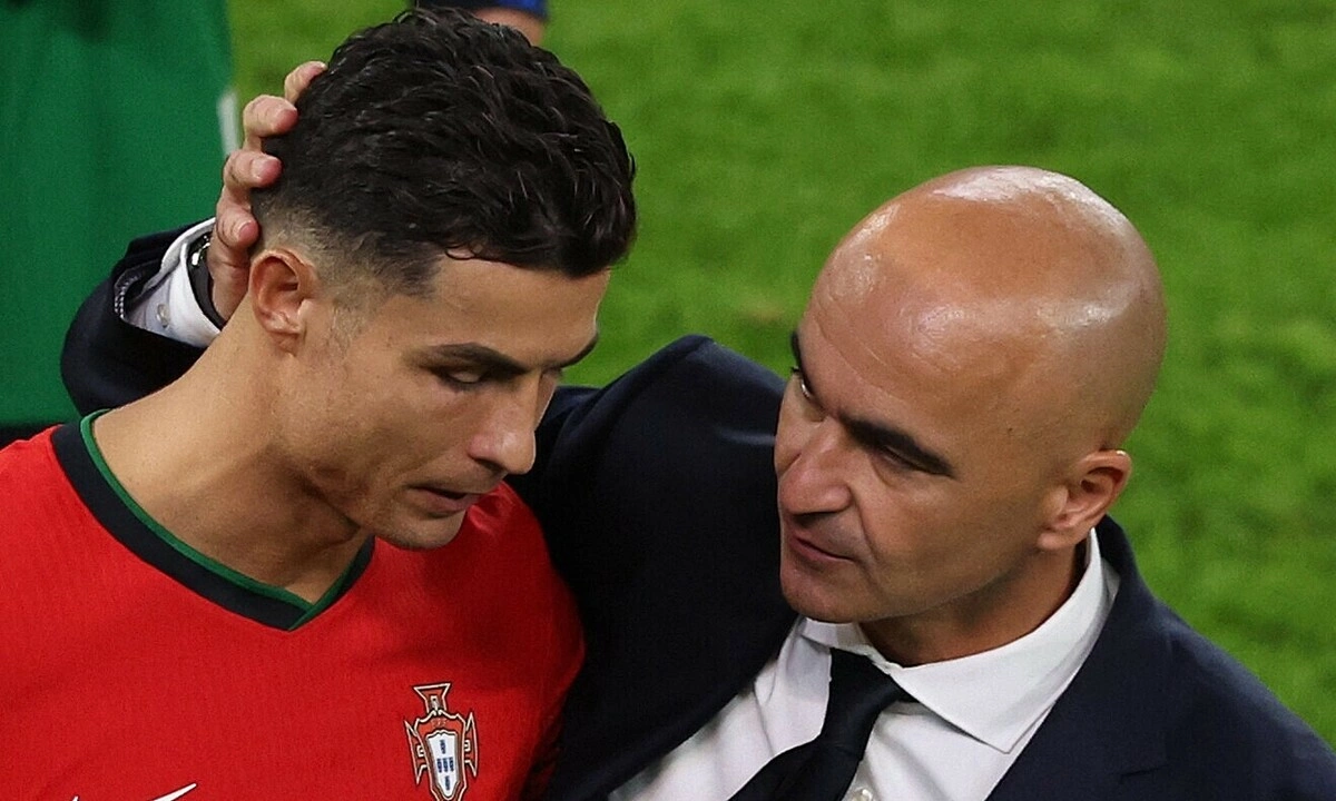 Shearer: ‘HLV Bồ Đào Nha không dám thay Ronaldo’ - hình ảnh - appok9.vip Shearer: ‘HLV Bồ Đào Nha không dám thay Ronaldo’ - hình ảnh - appok9.vip