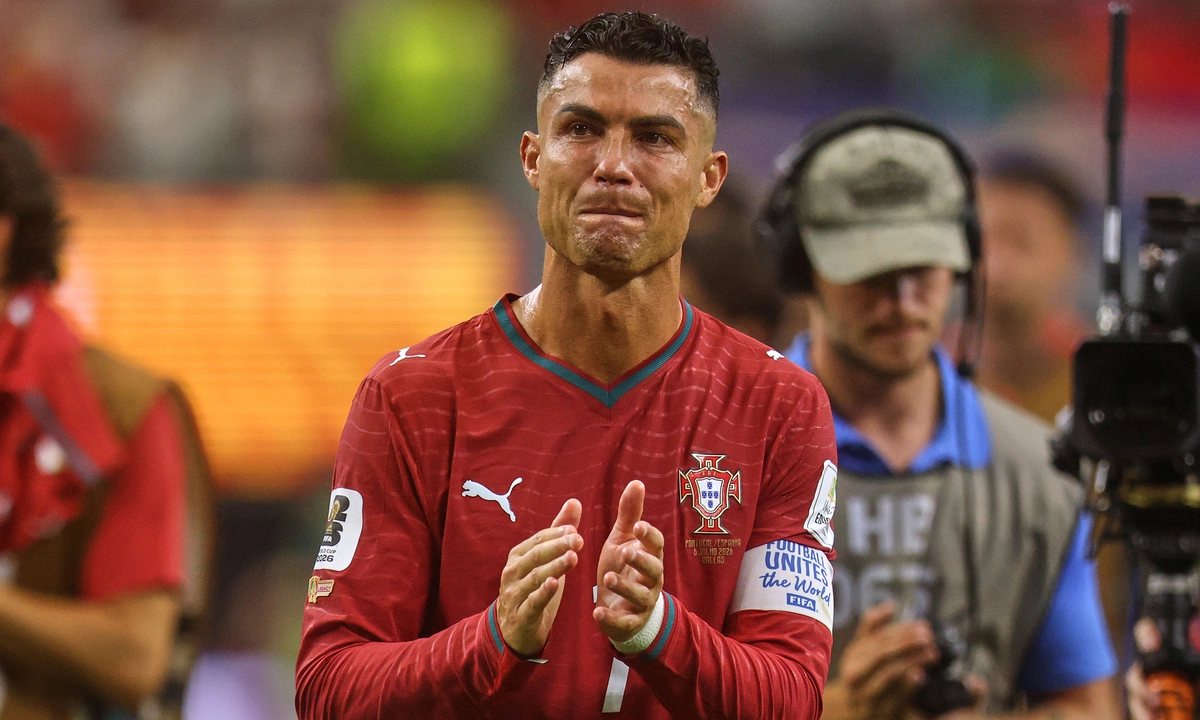 Djorkaeff: ‘Ronaldo bị Bồ Đào Nha tẩy chay’: góc nhìn mới cho người chơi Việt - hình ảnh - appok9.vip