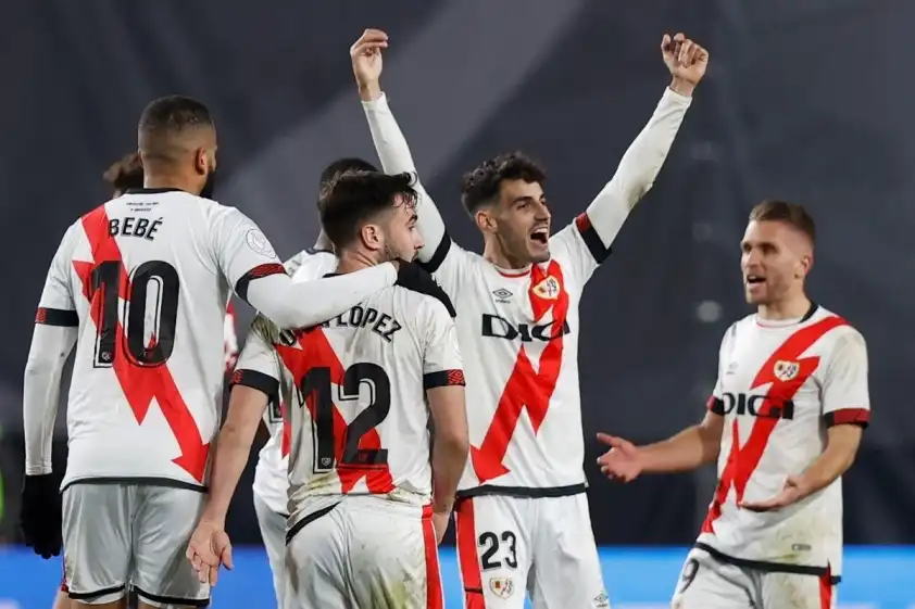 Rayo Vallecano vs Strasbourg: Cuộc đối đầu không khoan nhượng tại bán kết