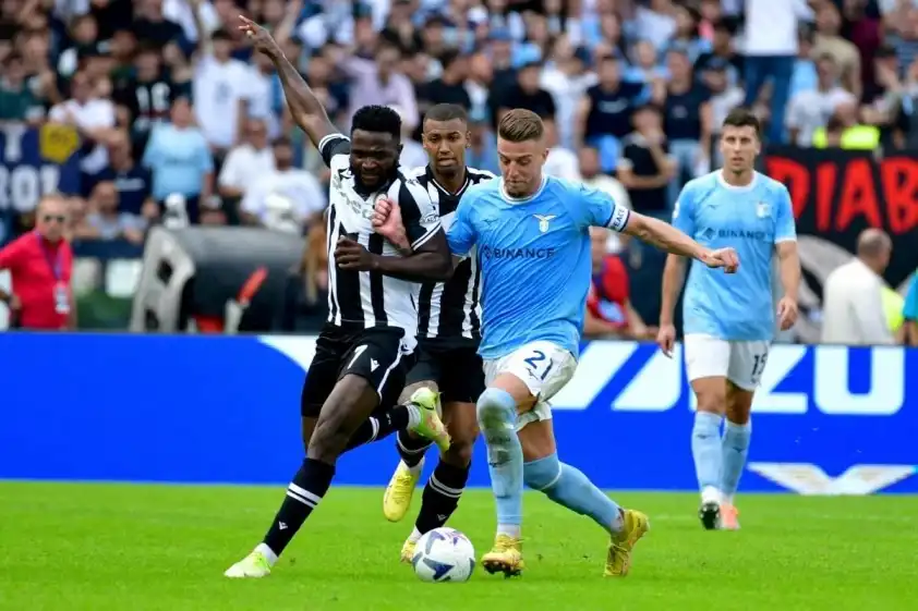 Lazio đang có phong độ tốt với 2 chiến thắng gần nhất.